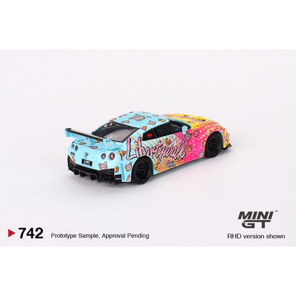 MGT00742-L - 1/64 LB-SILHOUETTE WORKS GT NISSAN 35GT-RR VER.1 LBWK KUMA (LHD) - Mini GT