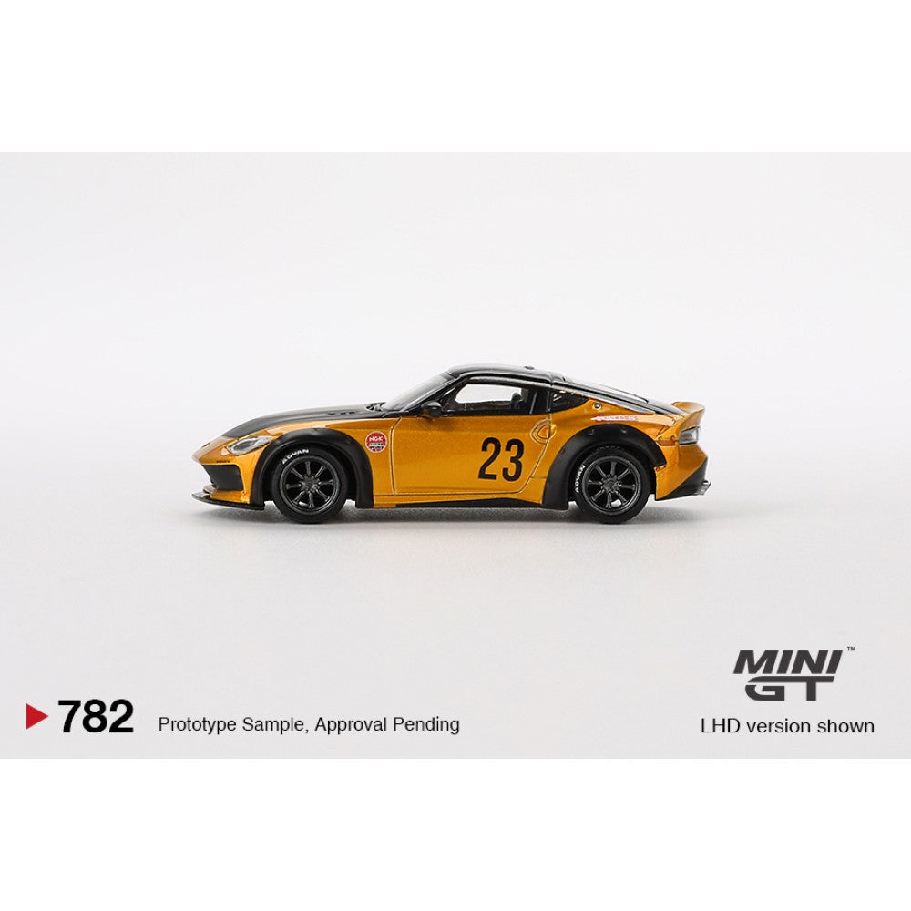 1/64 NISSAN Z LB NATION WORKS LB GOLD (RHD) - MGT00782-R