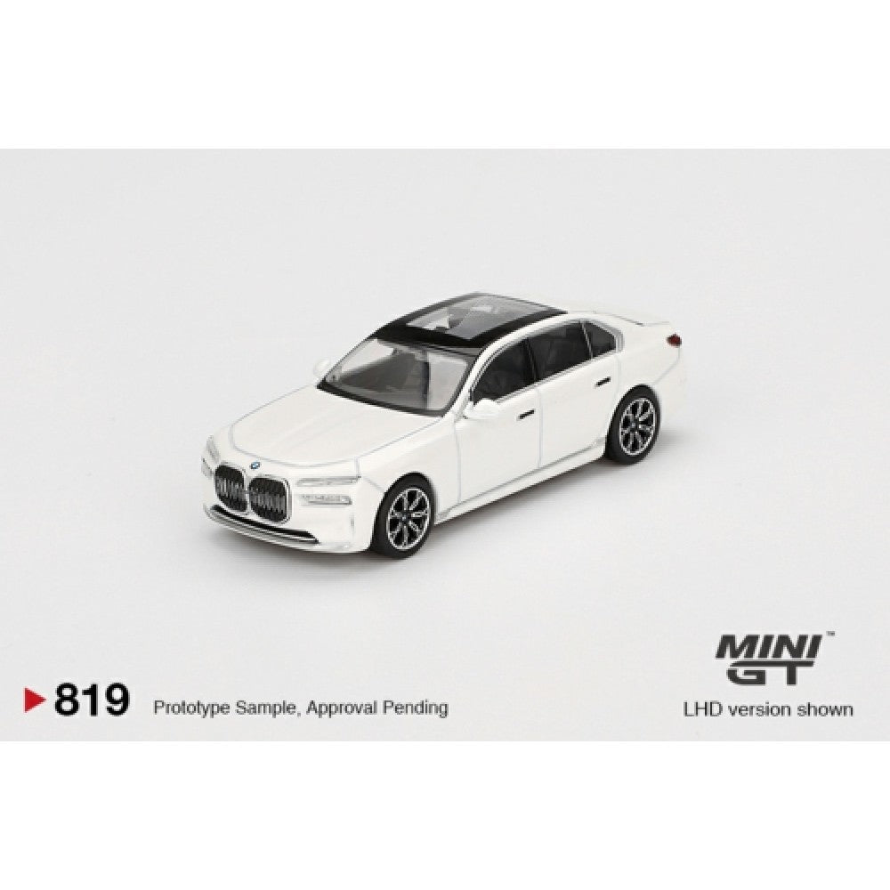 1/64 BMW I7 XDRIVE 60 MINERAL WHITE (RHD) - MGT00819-R