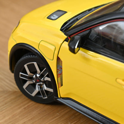 1/18 2024 Renault 5 E-Tech - Pop Yellow and Black - 185500 - Norev