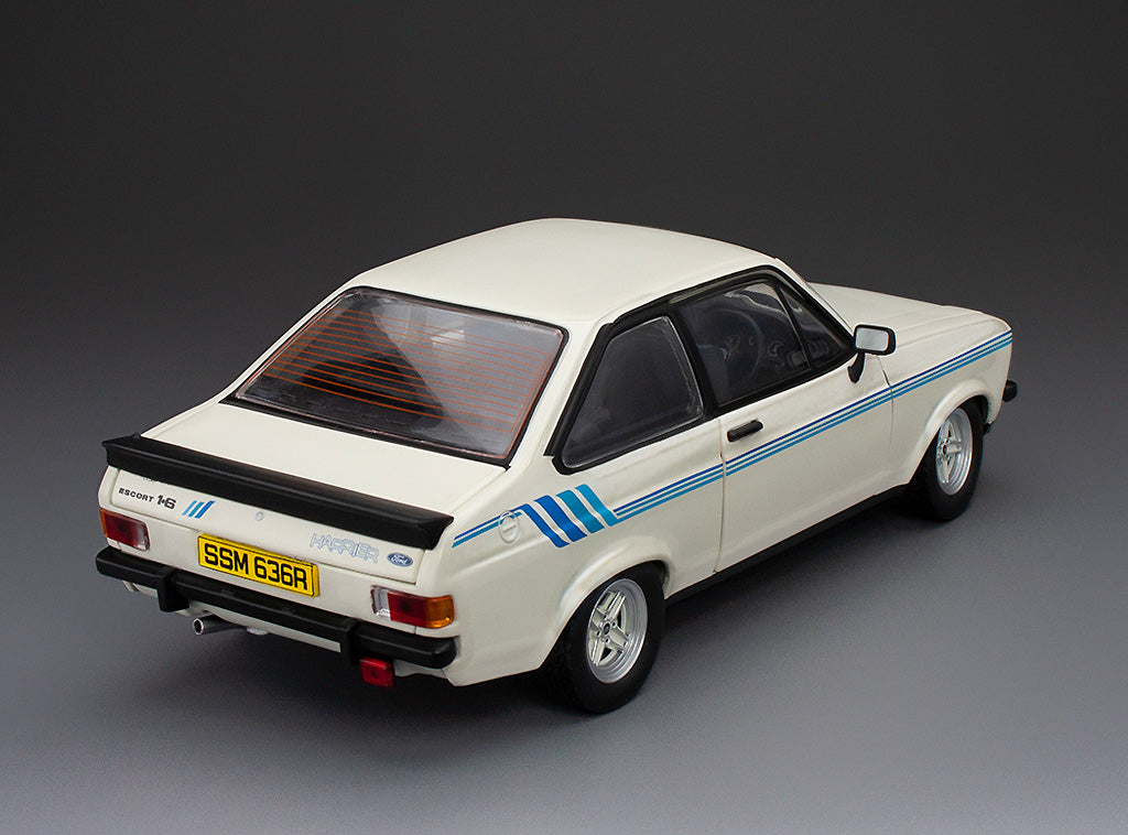1/18 - 1980 Ford Escort Harrier, Diamond White - Sunstar  H4636RHD