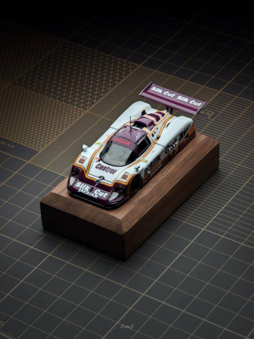 1/64 - JAGUAR XJR-9 1988 LE MANS WINNER  - Transcend Models