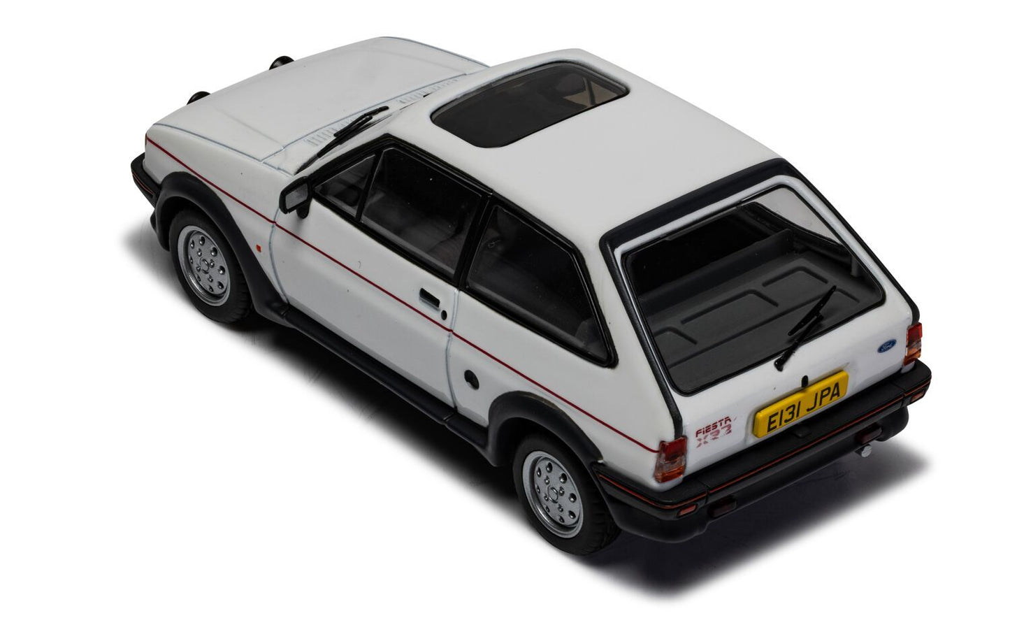 1/43  FORD FIESTA MK2 XR2 - DIAMOND WHITE - Corgi Vanguard - VA14403