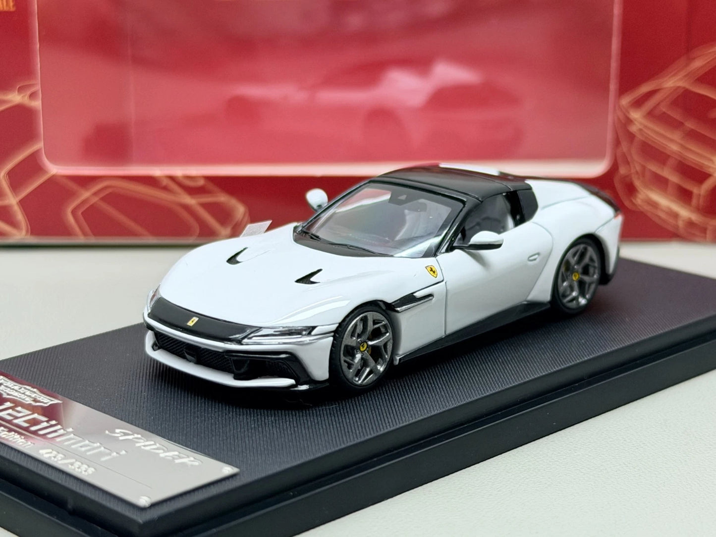 1/64 - Ferrari 12 Cilindri Coupe (2 Colours) - Phantom Knight