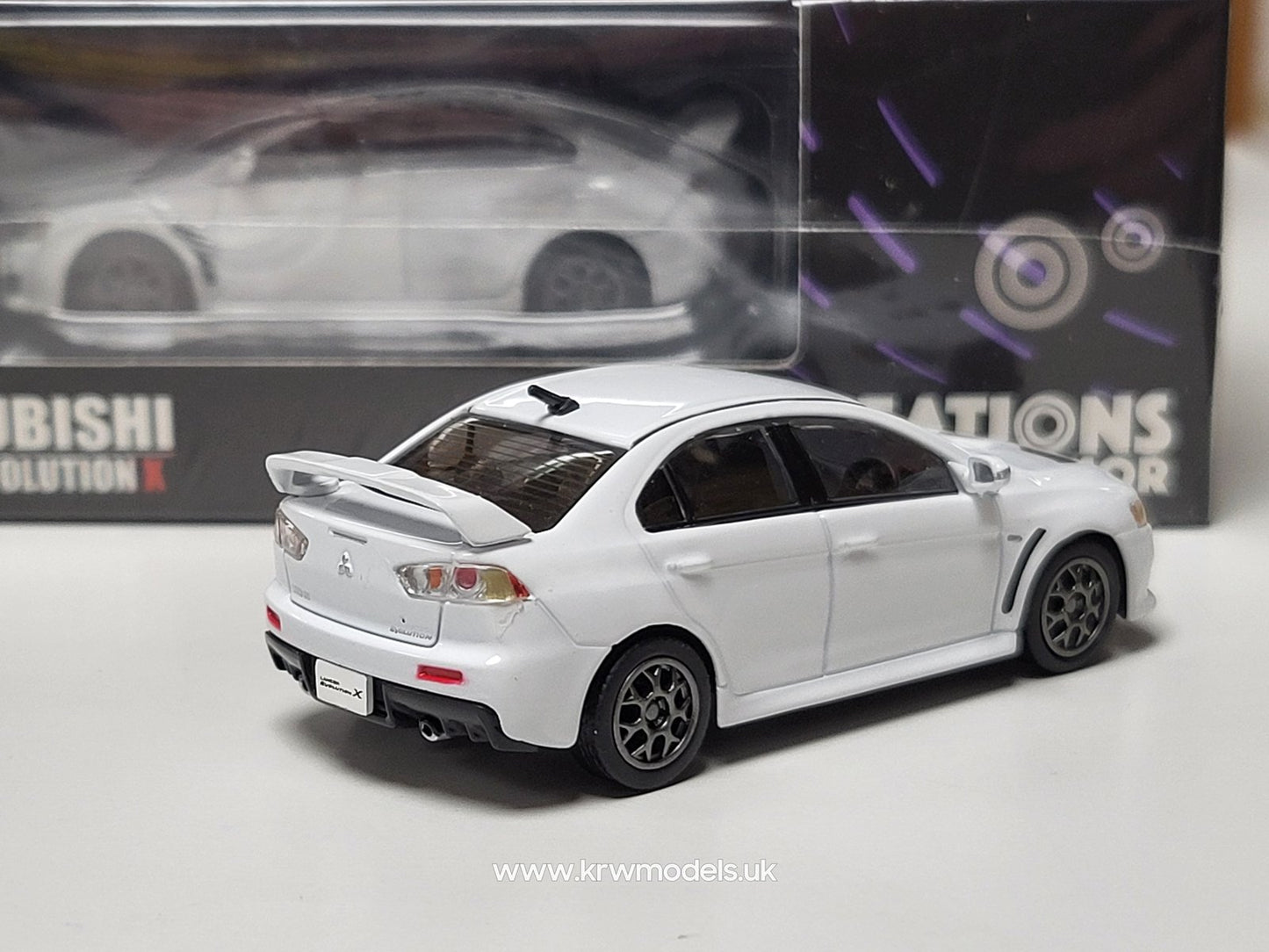 1/64 Mitsubishi Lancer Evo X, white right hand drive. - BM64B0246rhd