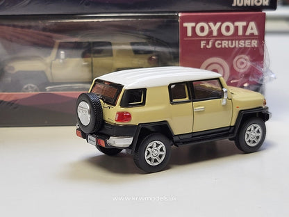 1/64 - 2015 Toyota FJ Cruiser right hand drive, ivory with white roof - BM64B0137lhd