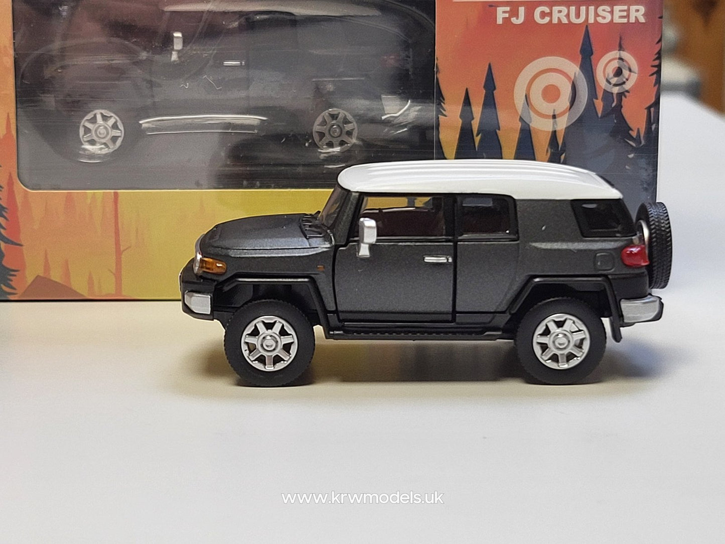 1/64 - 2015 Toyota FJ Cruiser, metallic dark grey with white roof - BM64B0140rhd