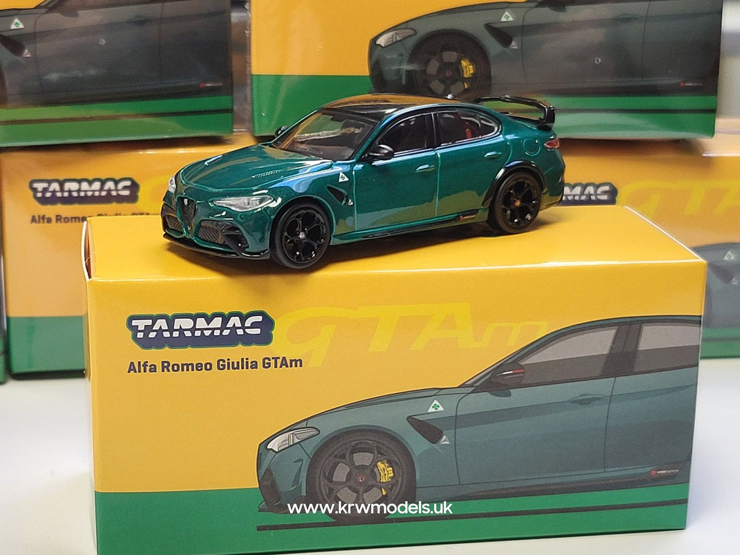 1/64 Alfa Romeo Giulia GTAm, green metallic - TC-T64GTL031MGR