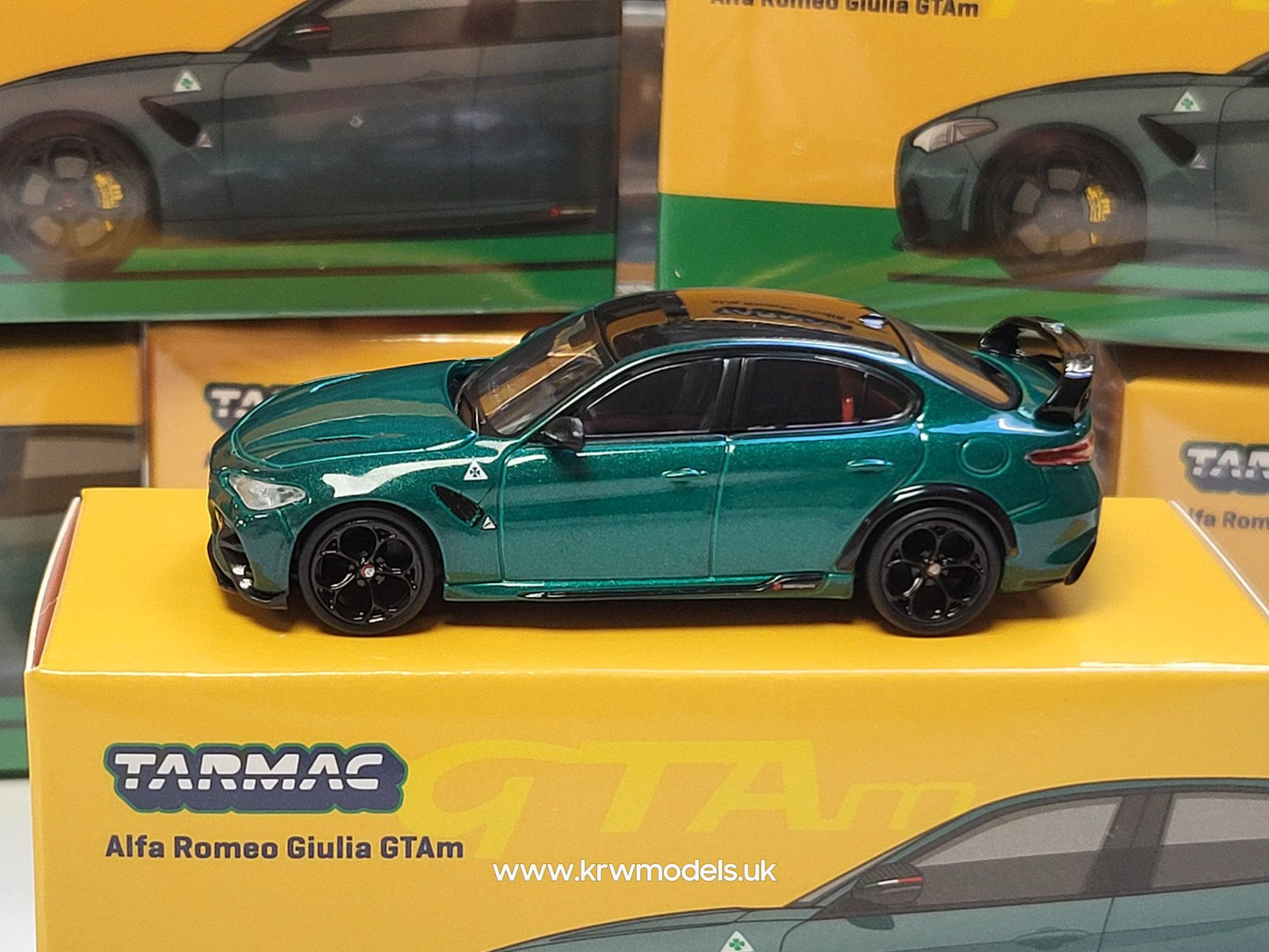 1/64 Alfa Romeo Giulia GTAm, green metallic - TC-T64GTL031MGR