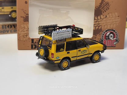 1/64 1998 Land Rover Discovery I *Camel Trophy Version* with accessory, camel yellow