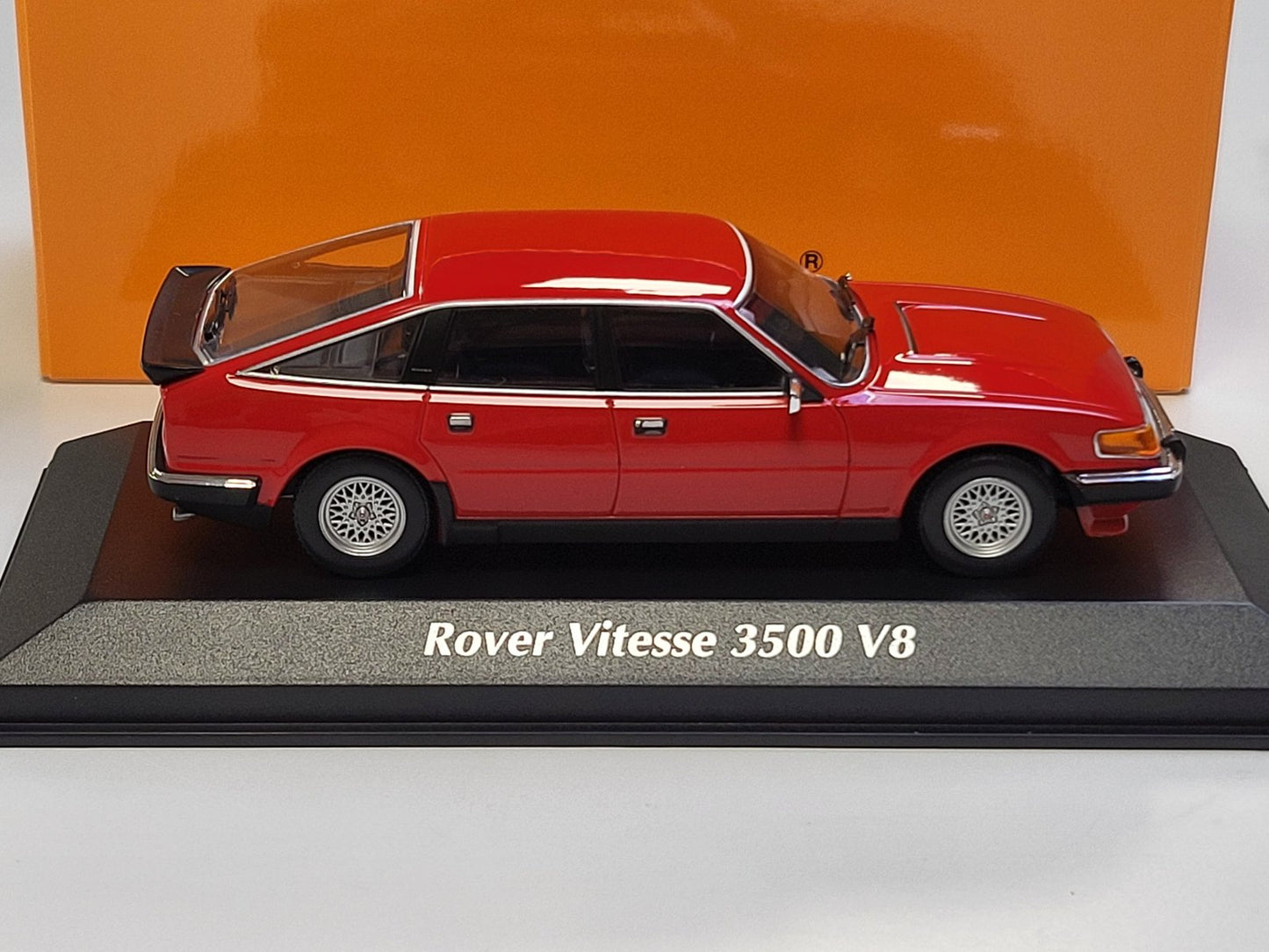 1/43 - ROVER VITESSE 3.5 V8 – 1986 – RED - 940138501