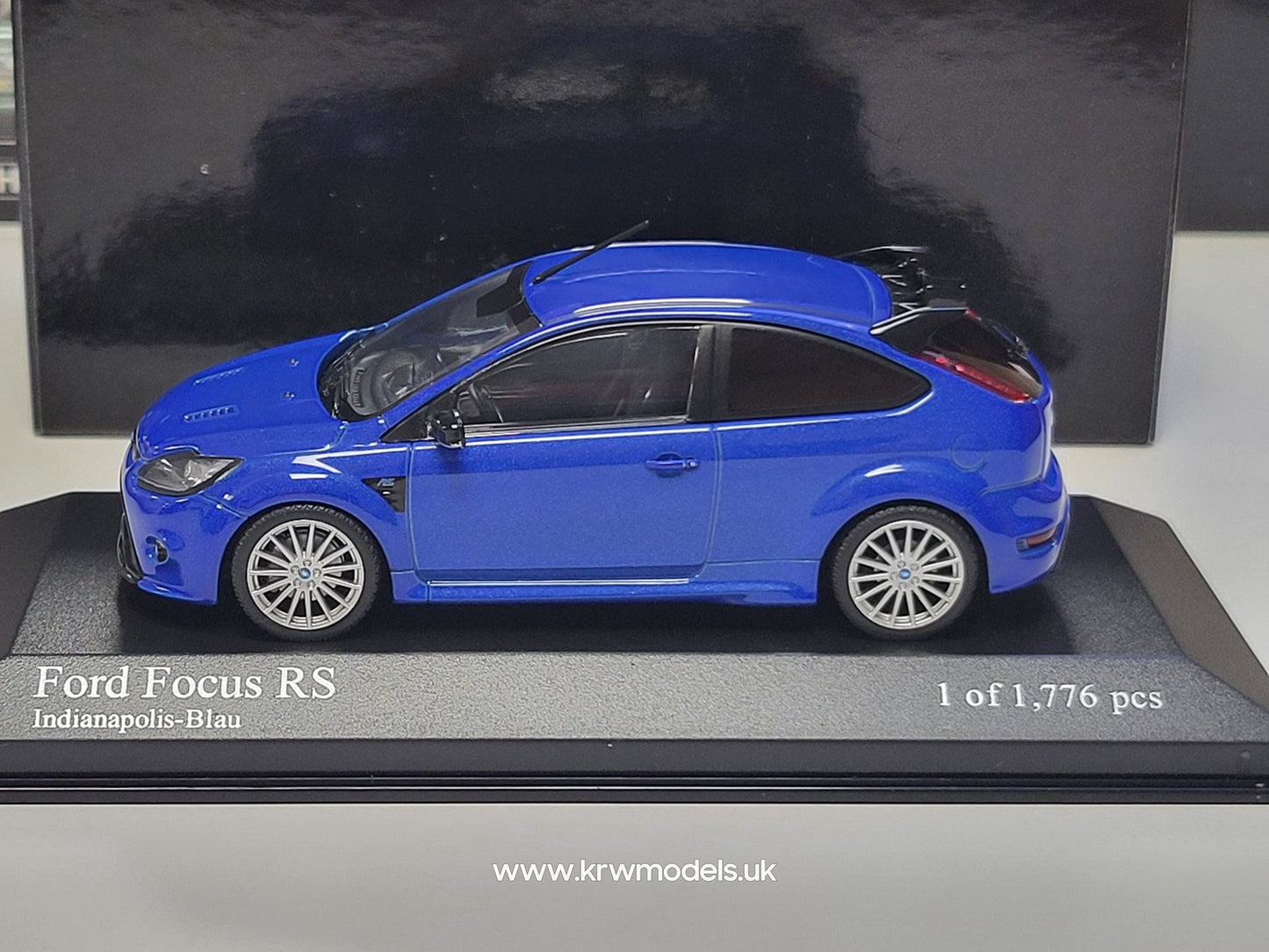 1/43 Minichamp Ford Focus RS 2009 blue Metallic - 400 088101