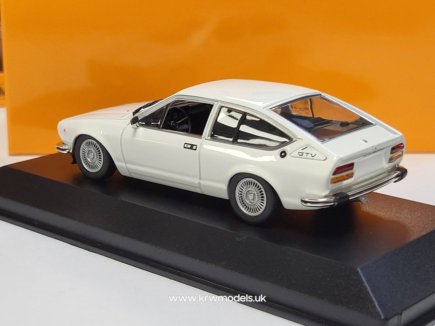 1/43 1976 Alfa Romeo Alfetta GTV, white - 940120121