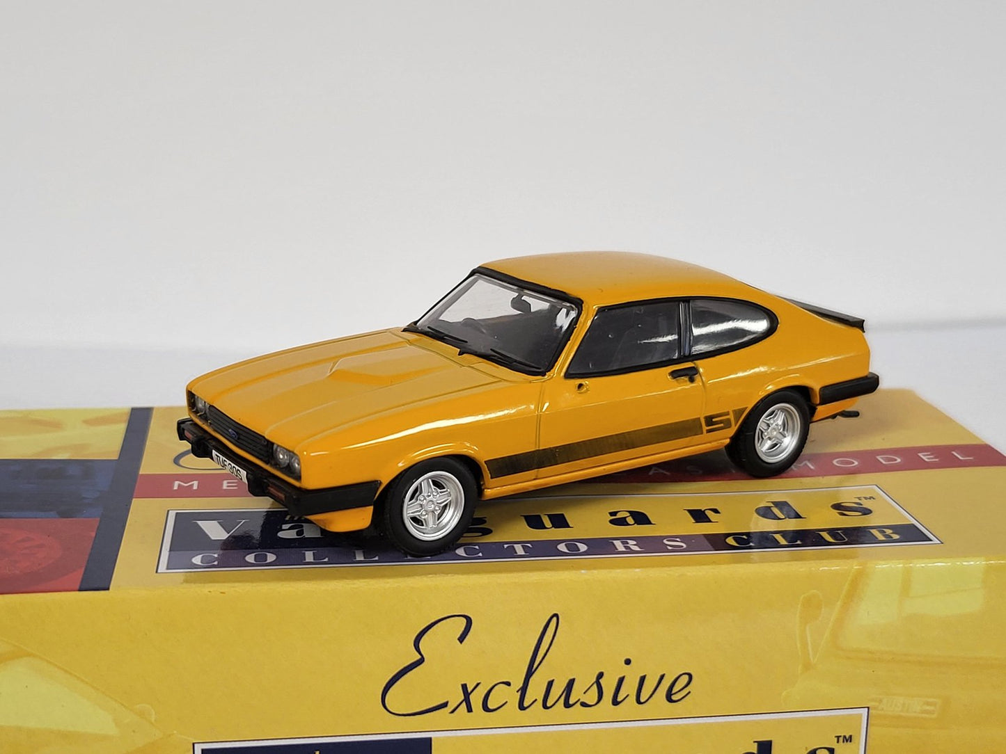 VA10811 Ford Capri 3.0s Signal Amber