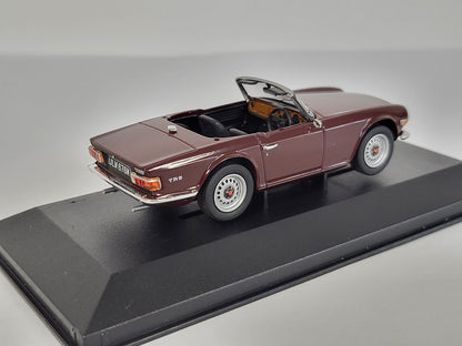 Corgi Vanguards Triumph TR6 Damson VA 14700