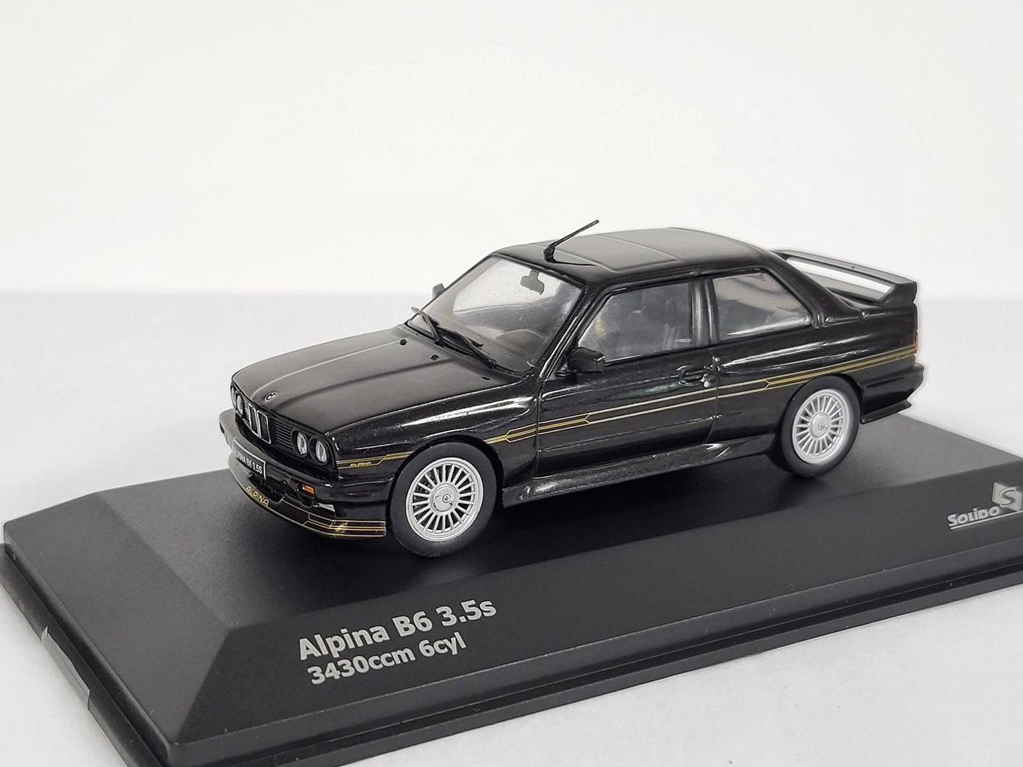 Alpina E30 B6 - Diamond Black  - S4312002