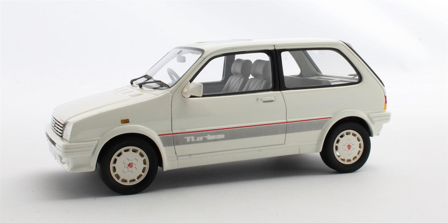 1/18 scale MG Metro Turbo white '86-'90 - CML170-1