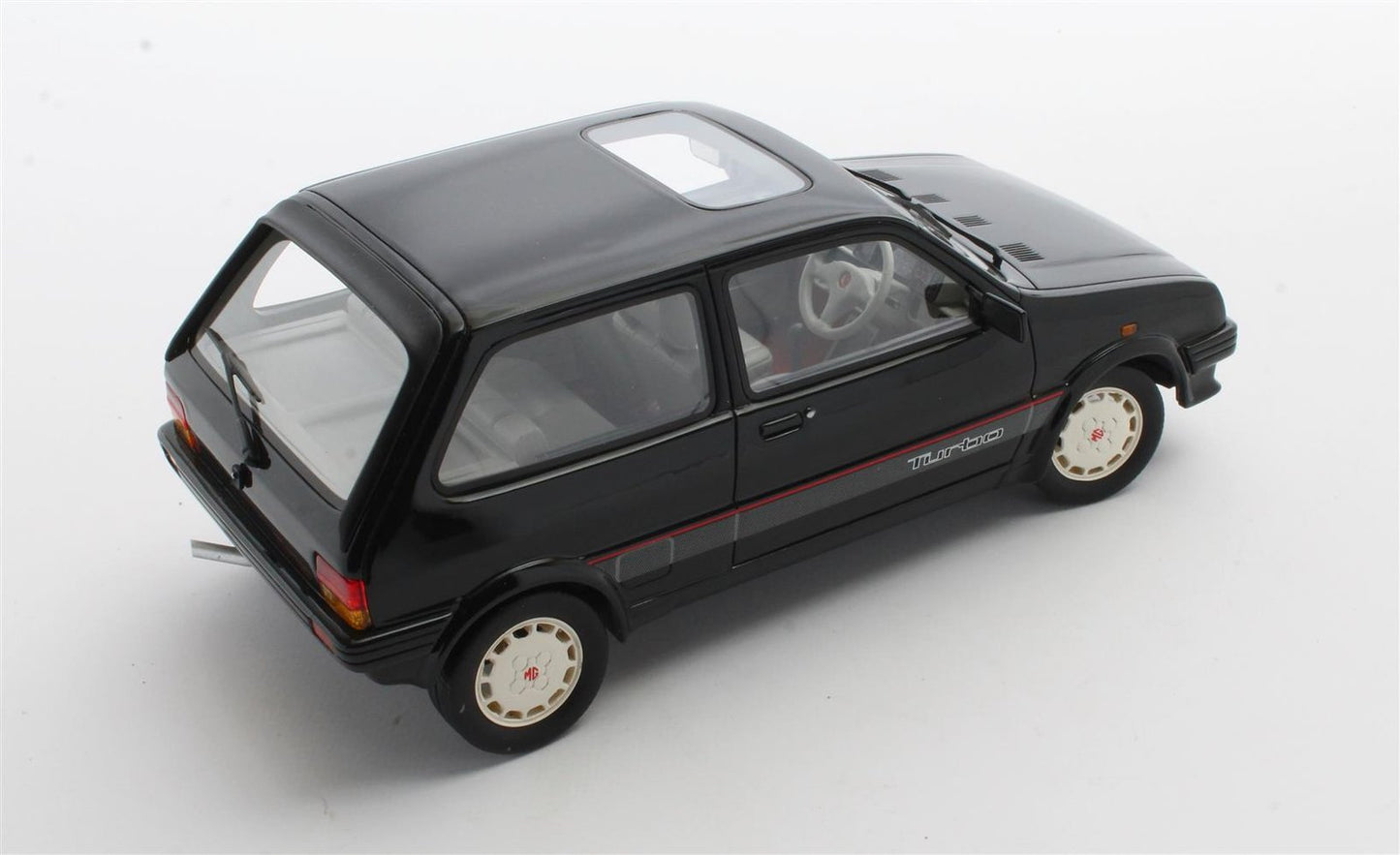 1/18 scale MG Metro Turbo black '86-'90 - CML170-2