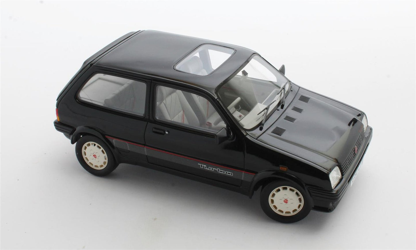 1/18 scale MG Metro Turbo black '86-'90 - CML170-2