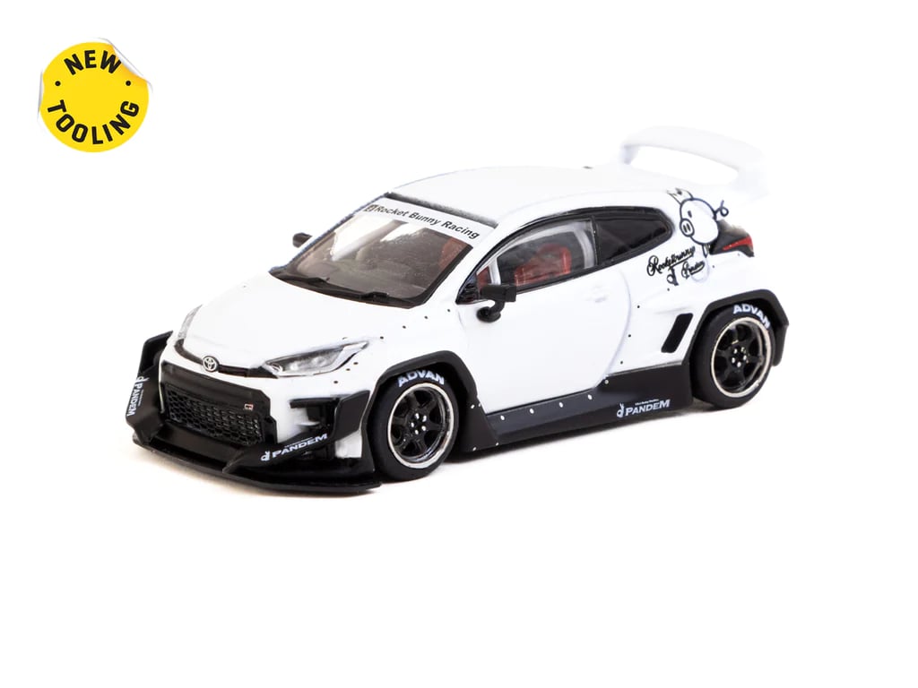 1/64 Pandem Yaris, white - TC-T64R080WH