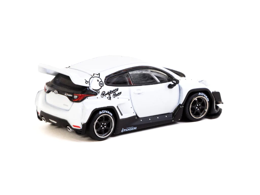 1/64 Pandem Yaris, white - TC-T64R080WH