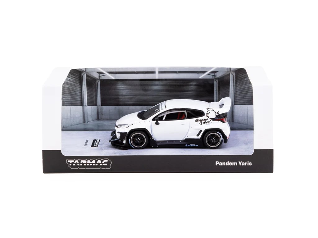 1/64 Pandem Yaris, white - TC-T64R080WH