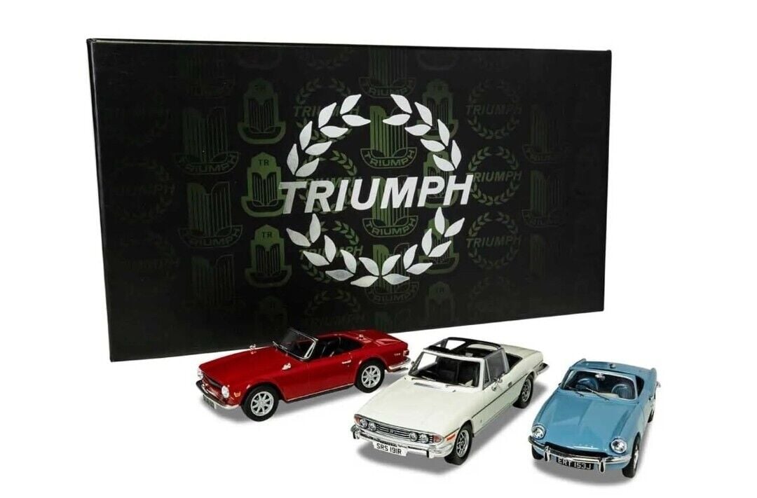 TC00005 Corgi 1:43 Topless Triumph Diecast Model Car Collection Display Set